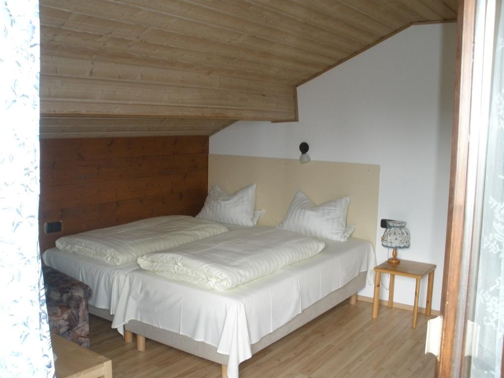 Alpengasthof Zur Loisach Hotel Grossweil Pokój zdjęcie