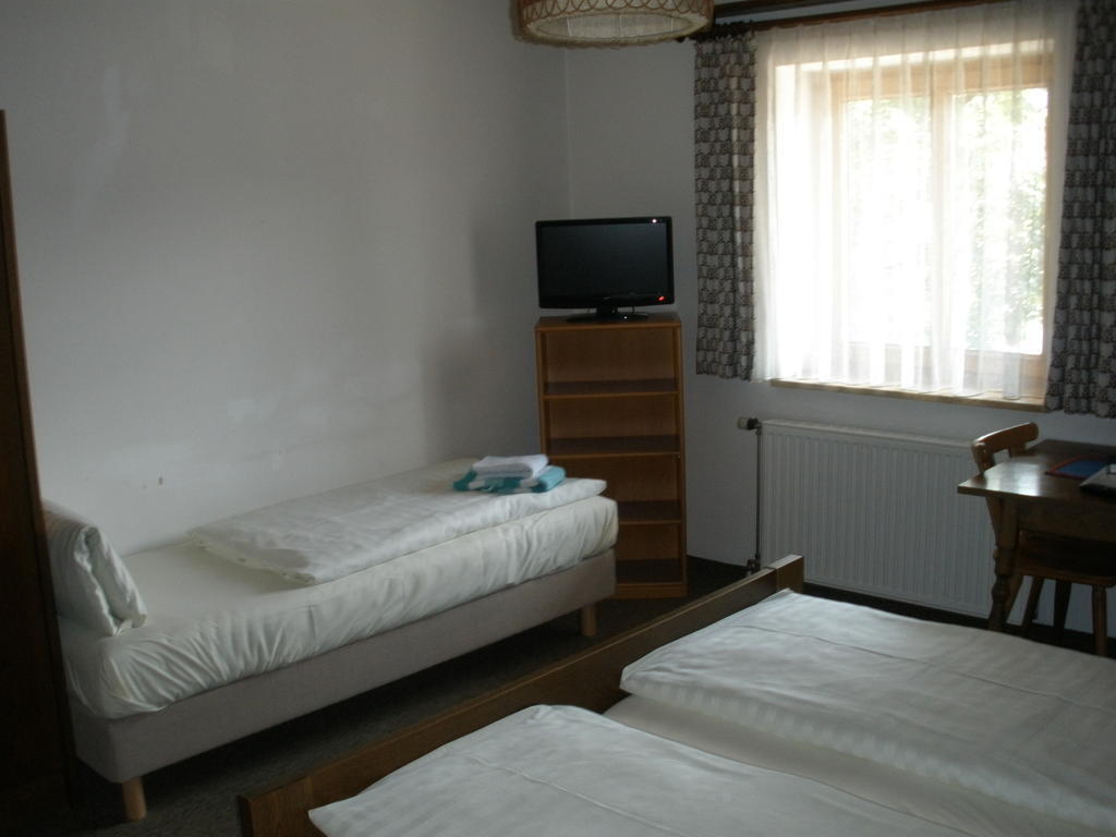 Alpengasthof Zur Loisach Hotel Grossweil Pokój zdjęcie